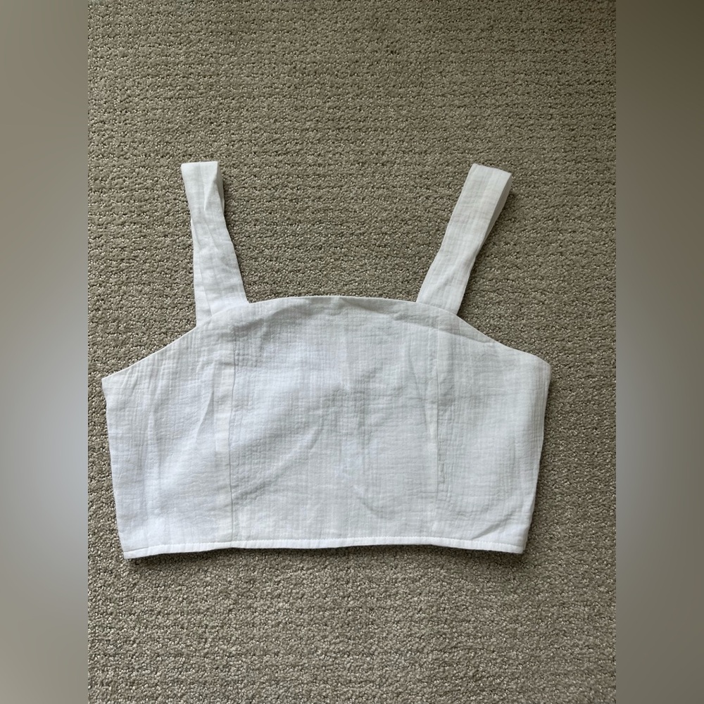 Shekou - White cropped Linen Top